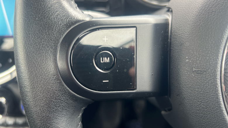 MINI Hatchback 1.5 Cooper Classic 3dr Petrol Hatchback